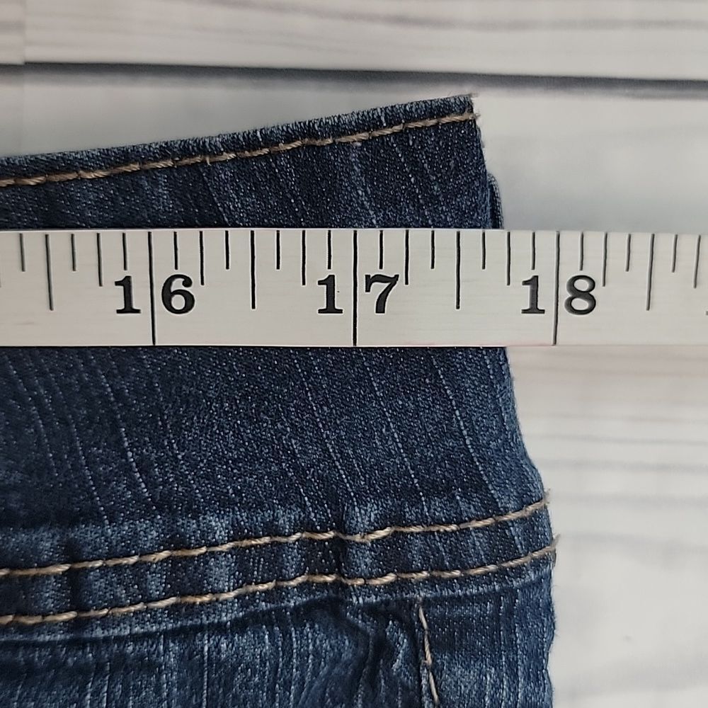 Angels Bermuda blue denim stretch jean shorts Women's Size 16 - Picture 11 of 13